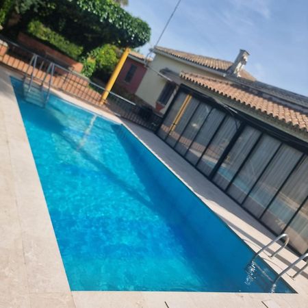Casa Villa Ladi Umbrete Bagian luar foto