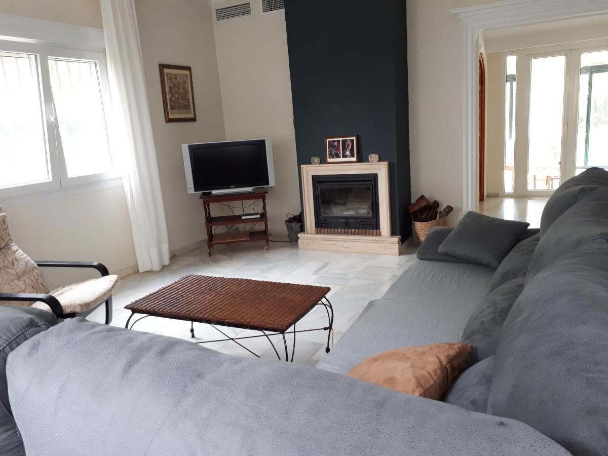 Casa Villa Ladi Umbrete Bagian luar foto